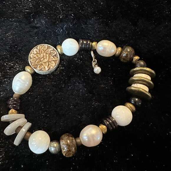 Silpada B1989 Pearl  Bronzite Howlite BrassSterling silver stretch Bracelet - Picture 9 of 9